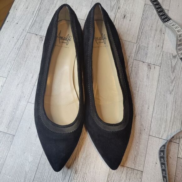 Amalfi by Rongoni Italy Black Pinted Toe Flats Black Suede Size 9 M - Picture 1 of 5